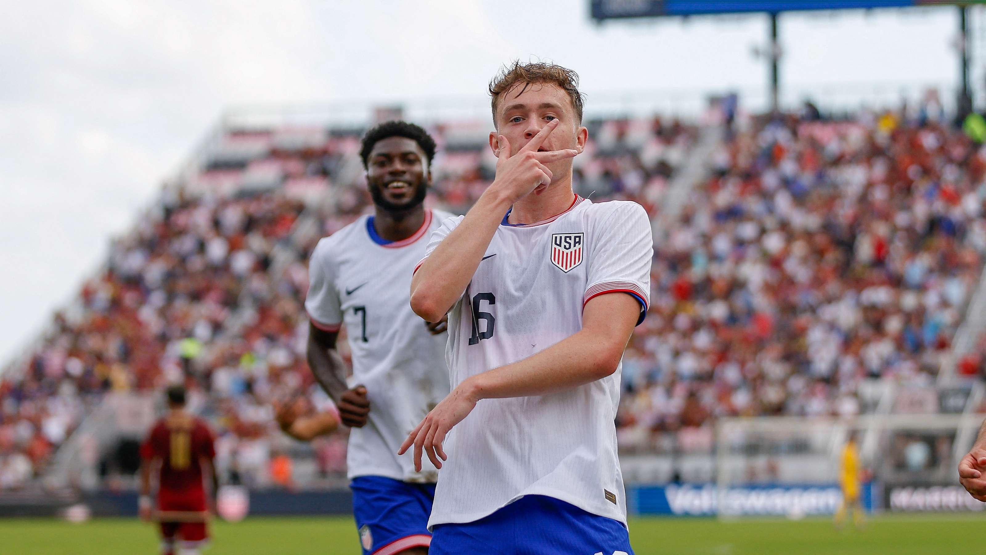 助球队扳平 助球队扳平